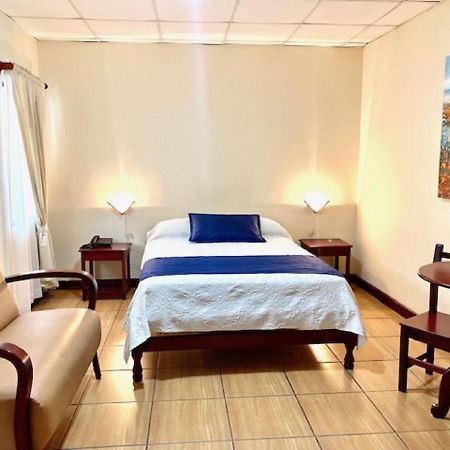 Hotel D'Mario Lago Agrio Εξωτερικό φωτογραφία