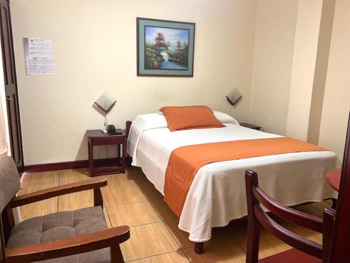 Hotel D'Mario Lago Agrio Εξωτερικό φωτογραφία