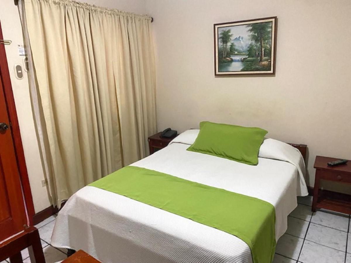Hotel D'Mario Lago Agrio Εξωτερικό φωτογραφία