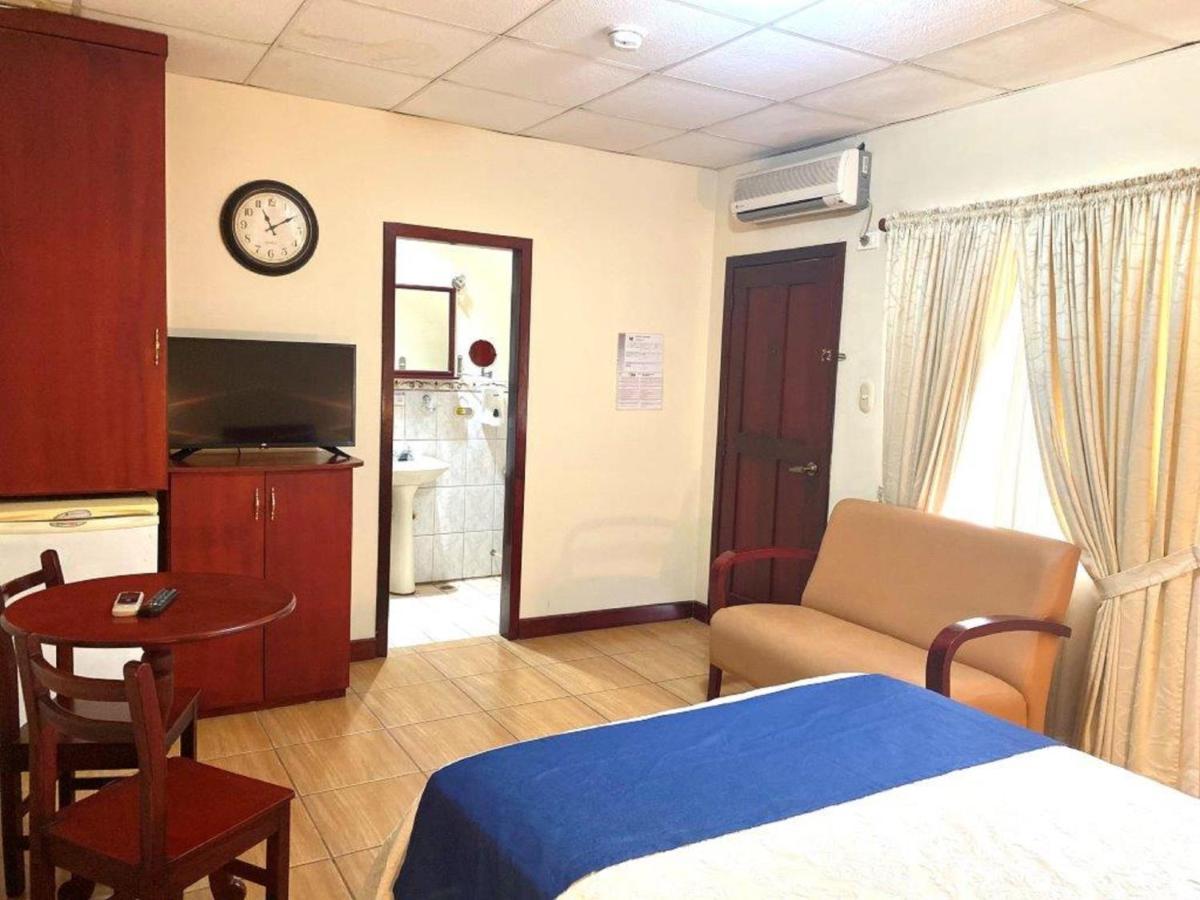 Hotel D'Mario Lago Agrio Εξωτερικό φωτογραφία